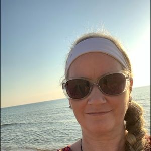 Meet your Posher, Renee